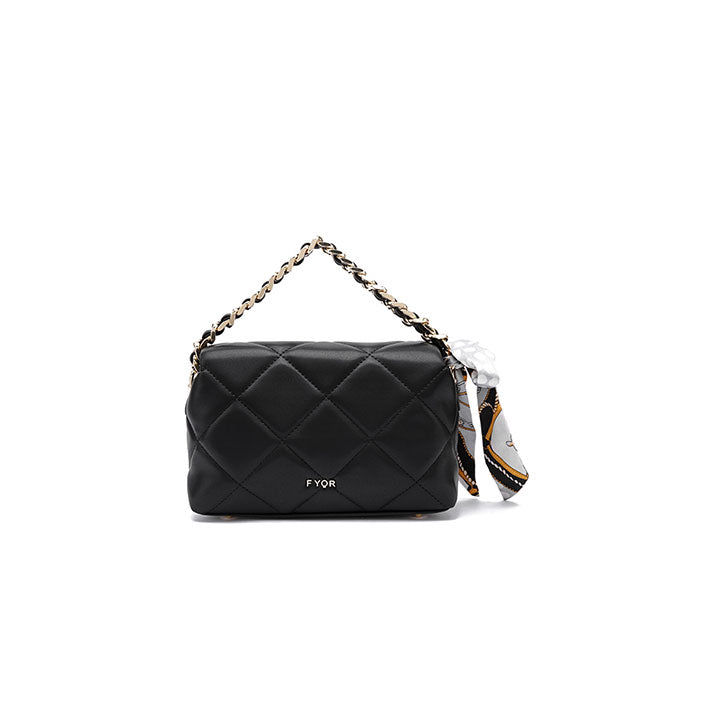 BD 64 Quilted Crossbody